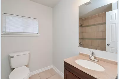 2118 Thonig Road #B, Houston, TX 77055 - Photo 8