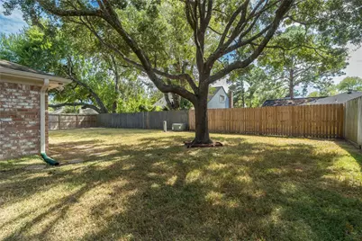 15826 Parksley Drive, Houston, TX 77059 - Photo 28
