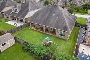 5307 Savannah Bend Dr, Rosharon, TX 77583 - Photo 4