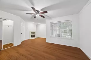 2425 Holly Hall St, Houston, TX 77054 - Photo 14