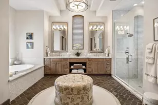 7615 Bryonwood Dr, Houston, TX 77055 - Photo 6