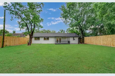 9259 Richland Drive, Houston, TX 77078 - Photo 34