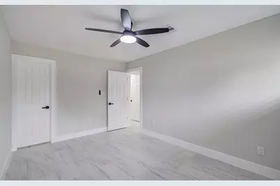 9259 Richland Drive, Houston, TX 77078 - Photo 18