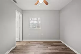 234 E Texas St, Brazoria, TX 77422 - Photo 16