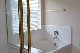 5515 Gatesprings Ln, Sugar Land, TX 77479 - Photo 12