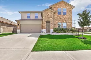 3902 Country Club Dr, Baytown, TX 77521 - Photo 1
