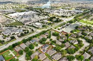 17611 Haywood Oaks Dr, Houston, TX 77095 - Photo 26