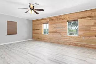 7839 S Gulfway Dr, Port Arthur, TX 77655 - Photo 22