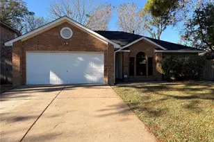 16322 Ginger Run Way, Sugar Land, TX 77498 - Photo 2