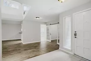 16227 Mill Point Dr, Houston, TX 77059 - Photo 2