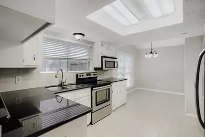 16227 Mill Point Drive, Houston, TX 77059 - Photo 10