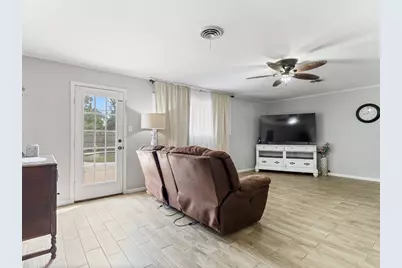 3940 Wickersham Street, Bay City, TX 77414 - Photo 12