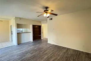 6500 Harbor Town Dr, Houston, TX 77036 - Photo 8