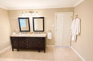 13511 Queensbury Ln, Houston, TX 77079 - Photo 26