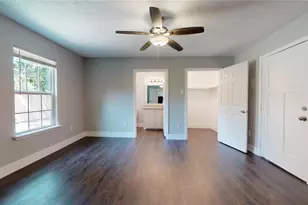 7346 Iwo Jima Rd, Houston, TX 77033 - Photo 6