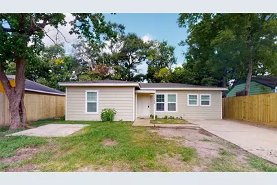 7346 Iwo Jima Road, Houston, TX 77033 - Photo 1