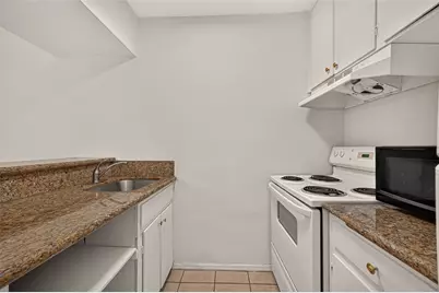 5353 Richmond Avenue #12, Houston, TX 77056 - Photo 8
