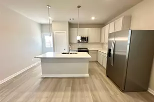 12194 Ridge Top Dr, Conroe, TX 77304 - Photo 6