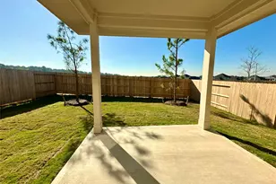 12194 Ridge Top Dr, Conroe, TX 77304 - Photo 22