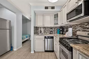 6300 Seawall Blvd, Galveston, TX 77551 - Photo 14