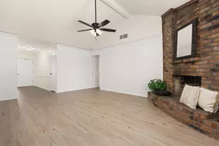 1009 N Amy Dr, Deer Park, TX 77536 - Photo 12
