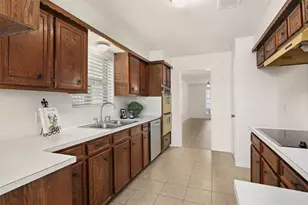 1009 N Amy Dr, Deer Park, TX 77536 - Photo 14