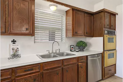 1009 N Amy Drive, Deer Park, TX 77536 - Photo 16
