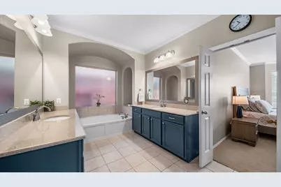 17226 Elverson Oaks Drive, Tomball, TX 77377 - Photo 16