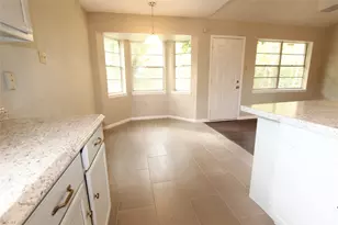 3111 Long Meadow Dr, Baytown, TX 77521 - Photo 10