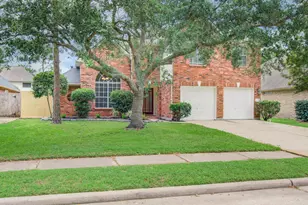 6801 Paigetree Ln, Pearland, TX 77584 - Photo 2