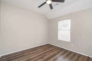 6801 Paigetree Ln, Pearland, TX 77584 - Photo 36