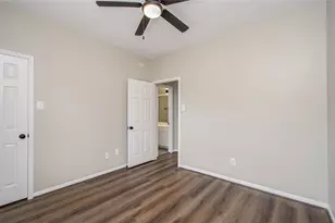 6801 Paigetree Ln, Pearland, TX 77584 - Photo 38