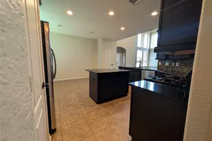6614 Hunters Creek Ln, Baytown, TX 77521 - Photo 8
