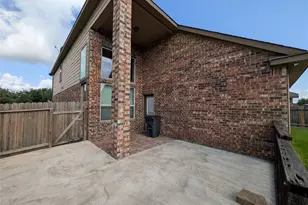 6614 Hunters Creek Ln, Baytown, TX 77521 - Photo 20