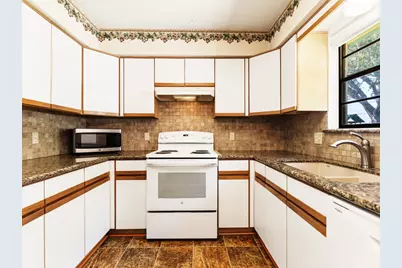 1816 Leissner Street, Bay City, TX 77414 - Photo 6