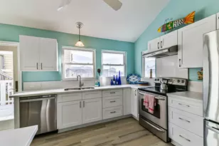 4212 Vista Rd, Galveston, TX 77554 - Photo 8