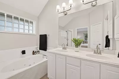 87 N Auburn Path Circle Drive, The Woodlands, TX 77382 - Photo 26