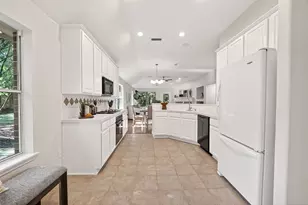 87 N Auburn Path Circle Dr, The Woodlands, TX 77382 - Photo 14