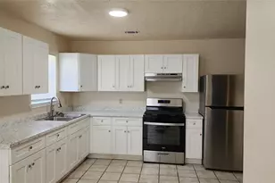 4415 Groton Dr, Houston, TX 77047 - Photo 2