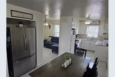 10315 Carthage Drive, Houston, TX 77089 - Photo 6