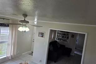 10315 Carthage Dr, Houston, TX 77089 - Photo 2
