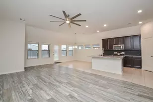 17902 Logans Pine Dr, Tomball, TX 77377 - Photo 8