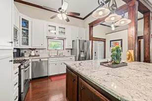10885 Post Oak Dr, Conroe, TX 77385 - Photo 20