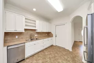 228 Greenleaf St, Huntsville, TX 77340 - Photo 4