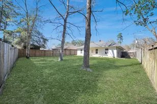 228 Greenleaf St, Huntsville, TX 77340 - Photo 38