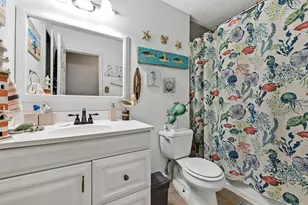 4004 Hillcrest St, Liberty, TX 77575 - Photo 16