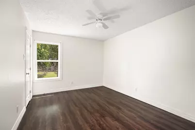 560 Landfall Lane, Conroe, TX 77302 - Photo 28