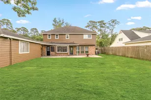 560 Landfall Ln, Conroe, TX 77302 - Photo 36