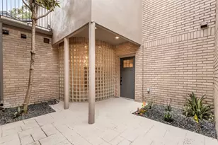 9374 Briar Forest Dr, Houston, TX 77063 - Photo 2