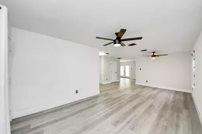 3207 Jorns Street, Houston, TX 77045 - Photo 6